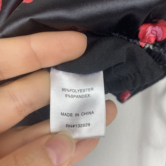 Revolve More to Come Women's Floral Rose Printed Crop Top Size S Peasant Puff - Picture 7 of 10